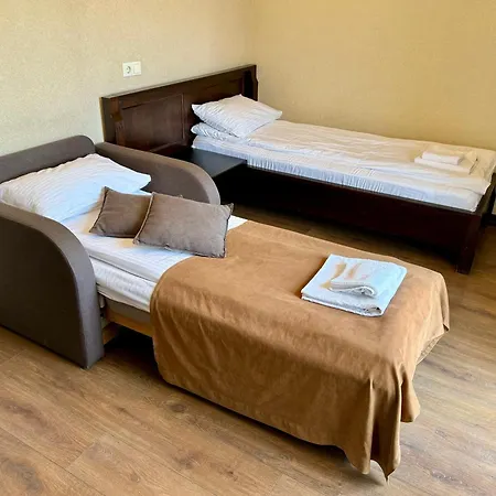 Amarena Spa Hotel - Breakfast Included In The Price Spa Swimming Pool Sauna Hammam Jacuzzi Restaurant Inexpensive And Delicious Food Parking Area Barbecue 400 M To Bukovel Lift 1 Room And Cottages Exterior photo