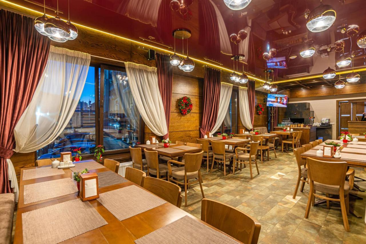Ośrodek wypoczynkowy Amarena - Breakfast Included In The Price Swimming Pool Sauna Hammam Jacuzzi Restaurant Inexpensive And Delicious Food Parking Area Barbecue 400 M To Lift 1 And 4*