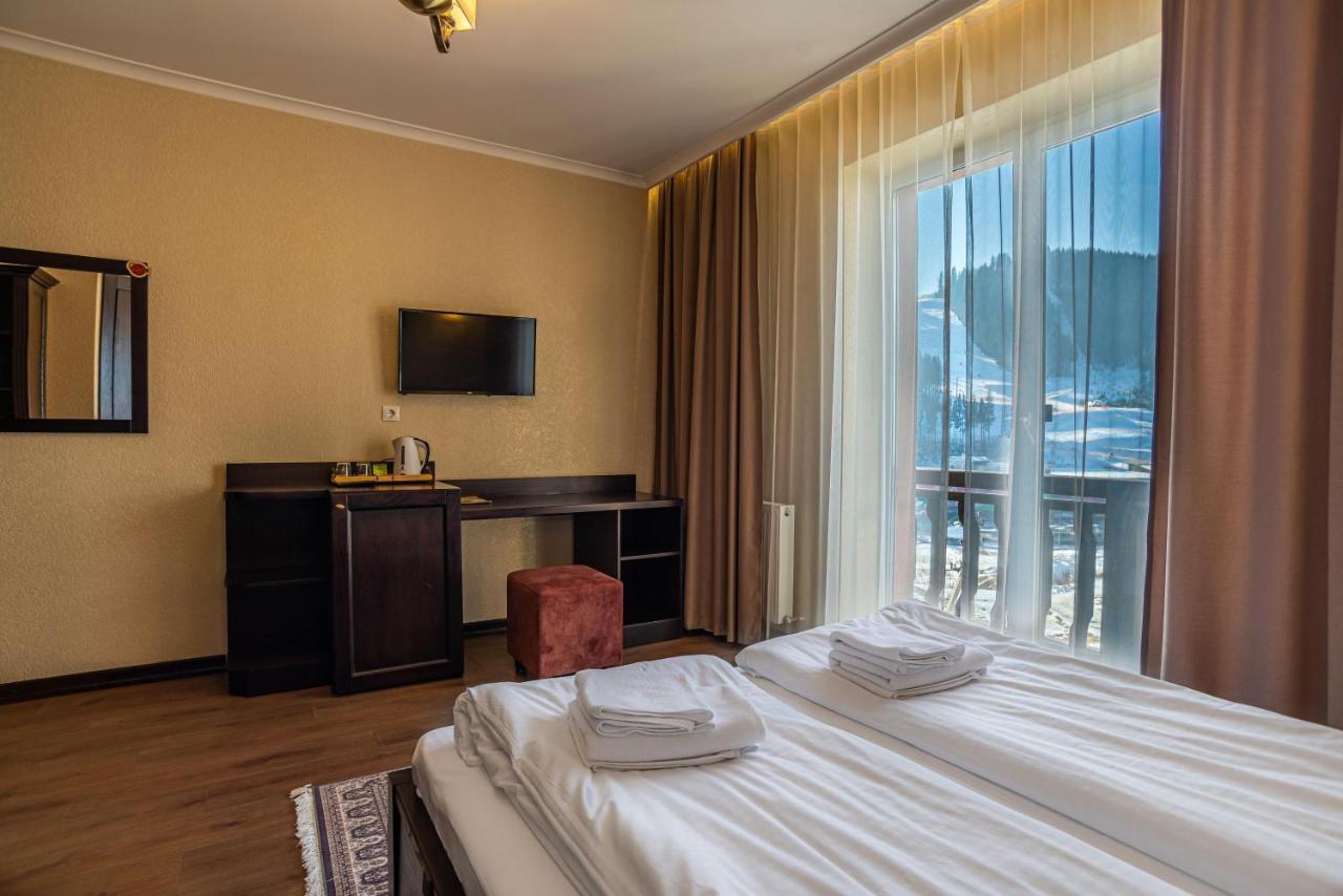 Amarena - Breakfast Included In The Price Swimming Pool Sauna Hammam Jacuzzi Restaurant Inexpensive And Delicious Food Parking Area Barbecue 400 M To Lift 1 And 4* Bukowel
